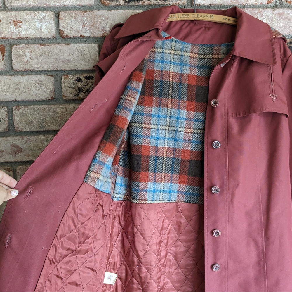 ☂️ Vintage Rust Heavy Plaid Lined Trench Rain Coat